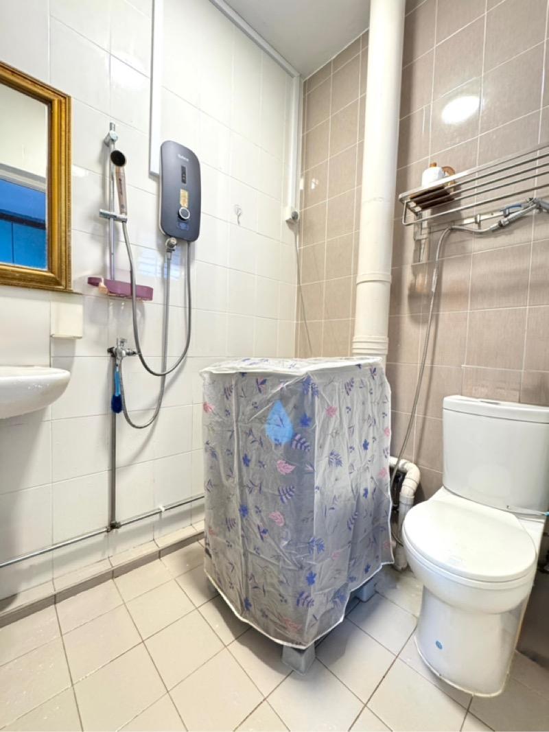 HDB Apartment for Sale, 411 Eunos Road 5 HDB Apartment For Sale, $788,000, 3 Bed 2 Bath 1,097 sqft $718.00 psf, SGD 788,000 | 99-year Leasehold