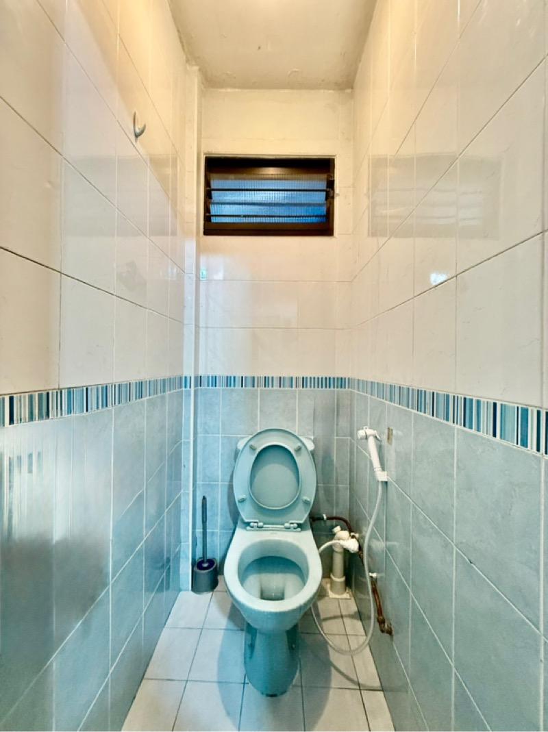 HDB Apartment for Sale, 1 Changi Village Road HDB Apartment For Sale, $360,000, 2 Bed 1 Bath 710 sqft $507.00 psf, SGD 360,000 | 99-year Leasehold