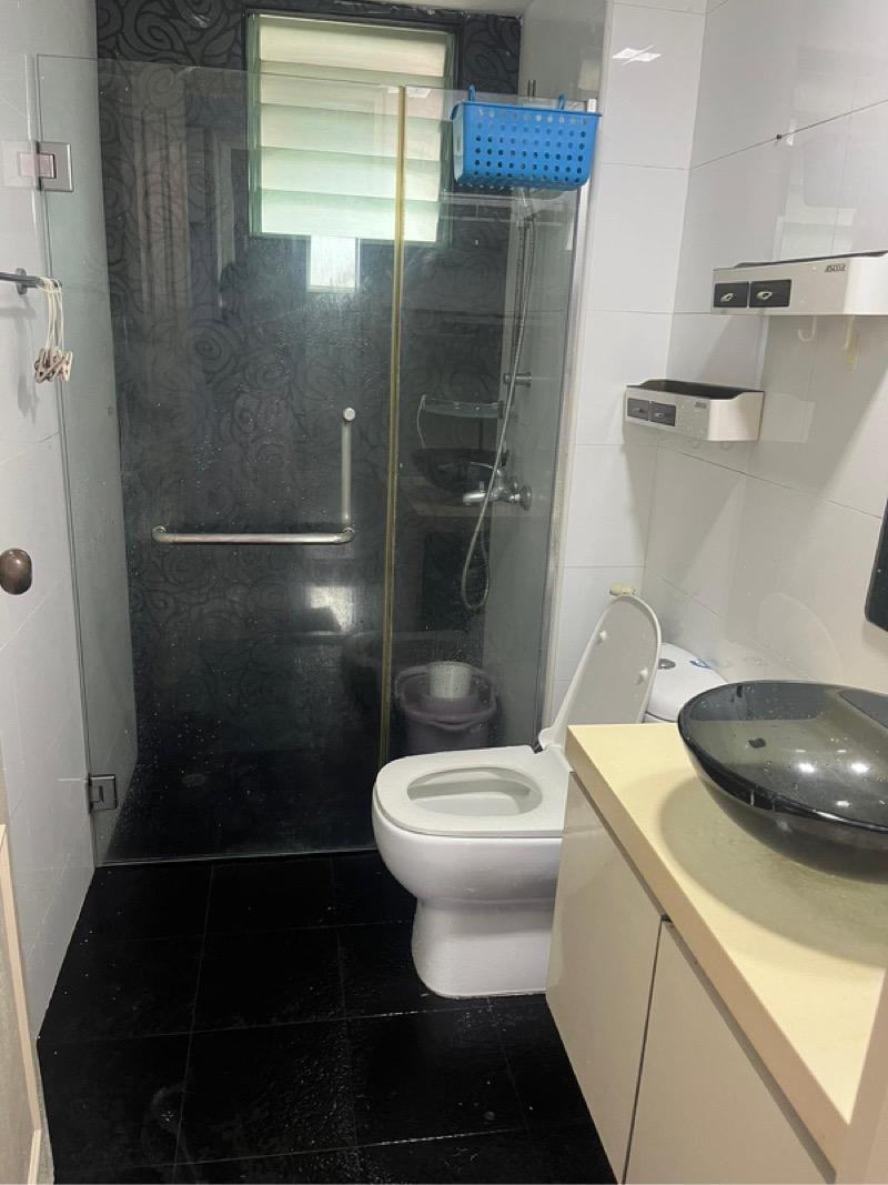 HDB Apartment for Sale, 170 Gangsa Road HDB Apartment For Sale, $700,000, 3 Bed 2 Bath 1,087 sqft $644.00 psf, SGD 700,000 | 99-year Leasehold