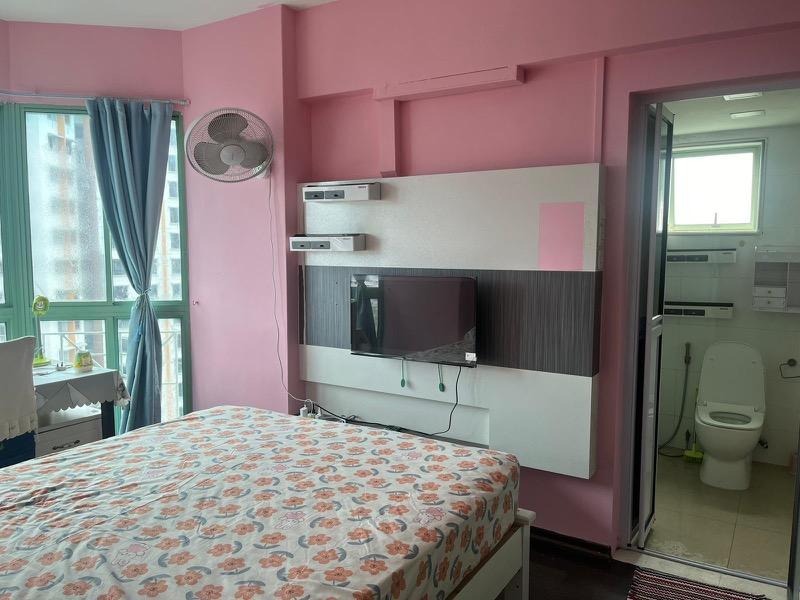 HDB Apartment for Sale, 170 Gangsa Road HDB Apartment For Sale, $700,000, 3 Bed 2 Bath 1,087 sqft $644.00 psf, SGD 700,000 | 99-year Leasehold