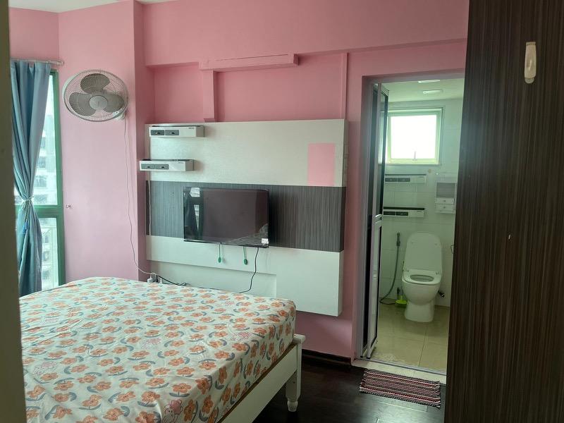 HDB Apartment for Sale, 170 Gangsa Road HDB Apartment For Sale, $700,000, 3 Bed 2 Bath 1,087 sqft $644.00 psf, SGD 700,000 | 99-year Leasehold