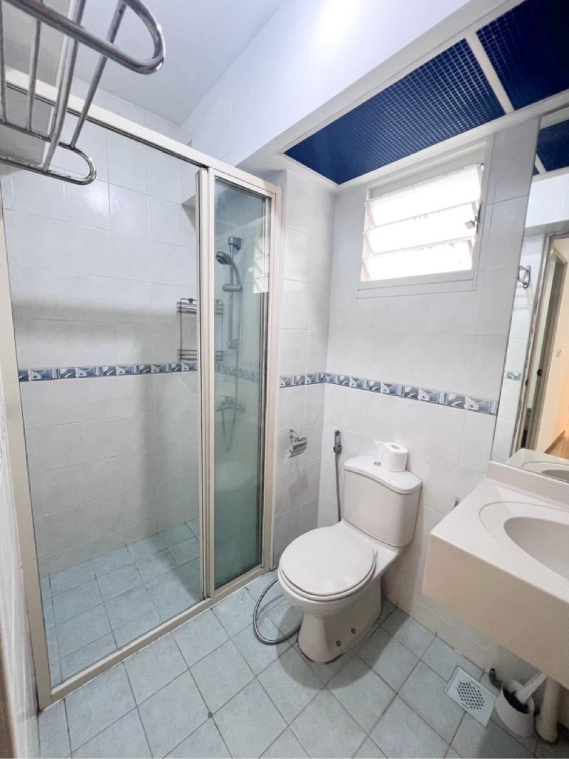 HDB Apartment for Sale, 266B Compassvale Bow HDB Apartment For Sale, $685,000, 3 Bed 2 Bath 96 sqft $7,135.00 psf, SGD 685,000 | 99-year Leasehold