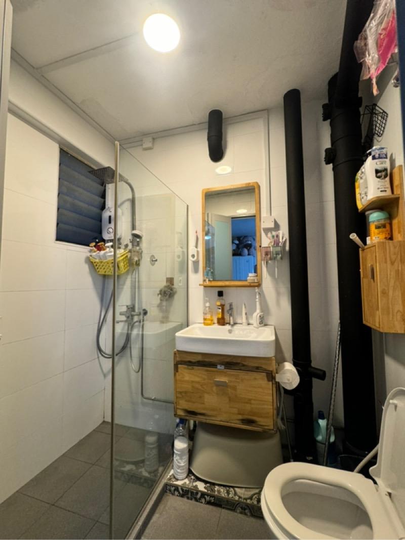 HDB Apartment for Sale, 224 Lorong 8 Toa Payoh HDB Apartment For Sale, $640,000, 3 Bed 2 Bath 1,227 sqft $522.00 psf, SGD 640,000 | 99-year Leasehold