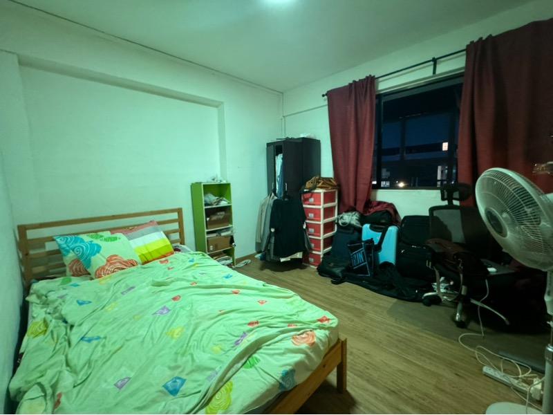 HDB Apartment for Sale, 224 Lorong 8 Toa Payoh HDB Apartment For Sale, $640,000, 3 Bed 2 Bath 1,227 sqft $522.00 psf, SGD 640,000 | 99-year Leasehold