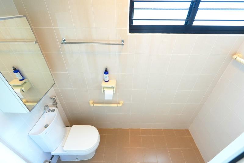 HDB Apartment for Sale, 274 Tampines Street 22 HDB Apartment For Sale, $680,000, 3 Bed 2 Bath 1,130 sqft $602.00 psf, SGD 680,000 | 99-year Leasehold