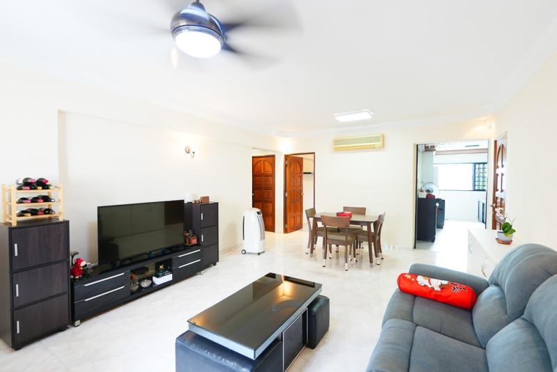 HDB Apartment for Sale, 274 Tampines Street 22 HDB Apartment For Sale, $680,000, 3 Bed 2 Bath 1,130 sqft $602.00 psf, SGD 680,000 | 99-year Leasehold