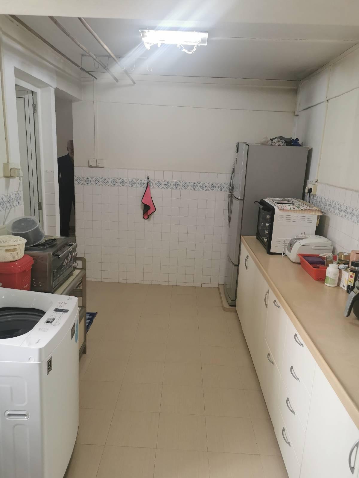 HDB Apartment for Sale, 431 Ang Mo Kio Avenue 10 HDB Apartment For Sale, $928,000, 3 Bed 2 Bath 1,281 sqft $724.00 psf, SGD 928,000 | 99-year Leasehold