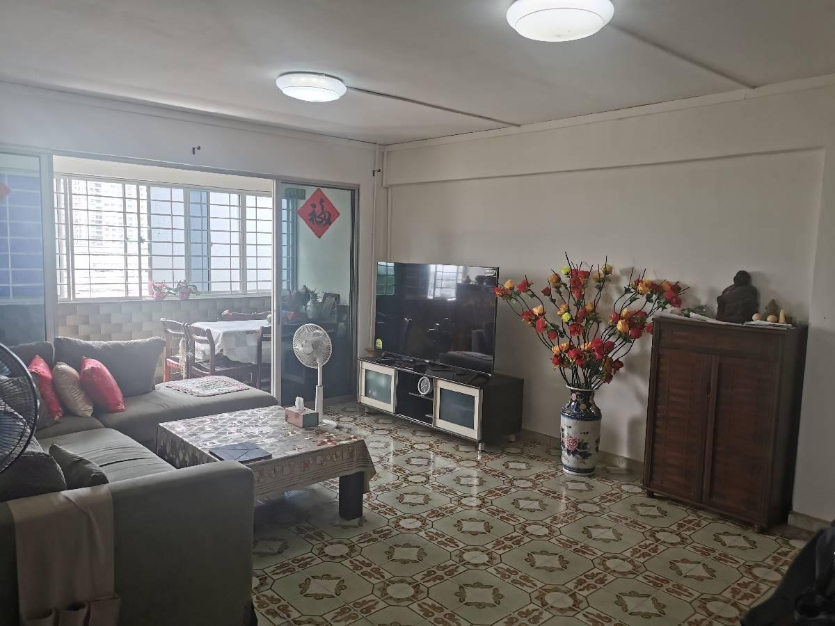 HDB Apartment for Sale, 431 Ang Mo Kio Avenue 10 HDB Apartment For Sale, $928,000, 3 Bed 2 Bath 1,281 sqft $724.00 psf, SGD 928,000 | 99-year Leasehold