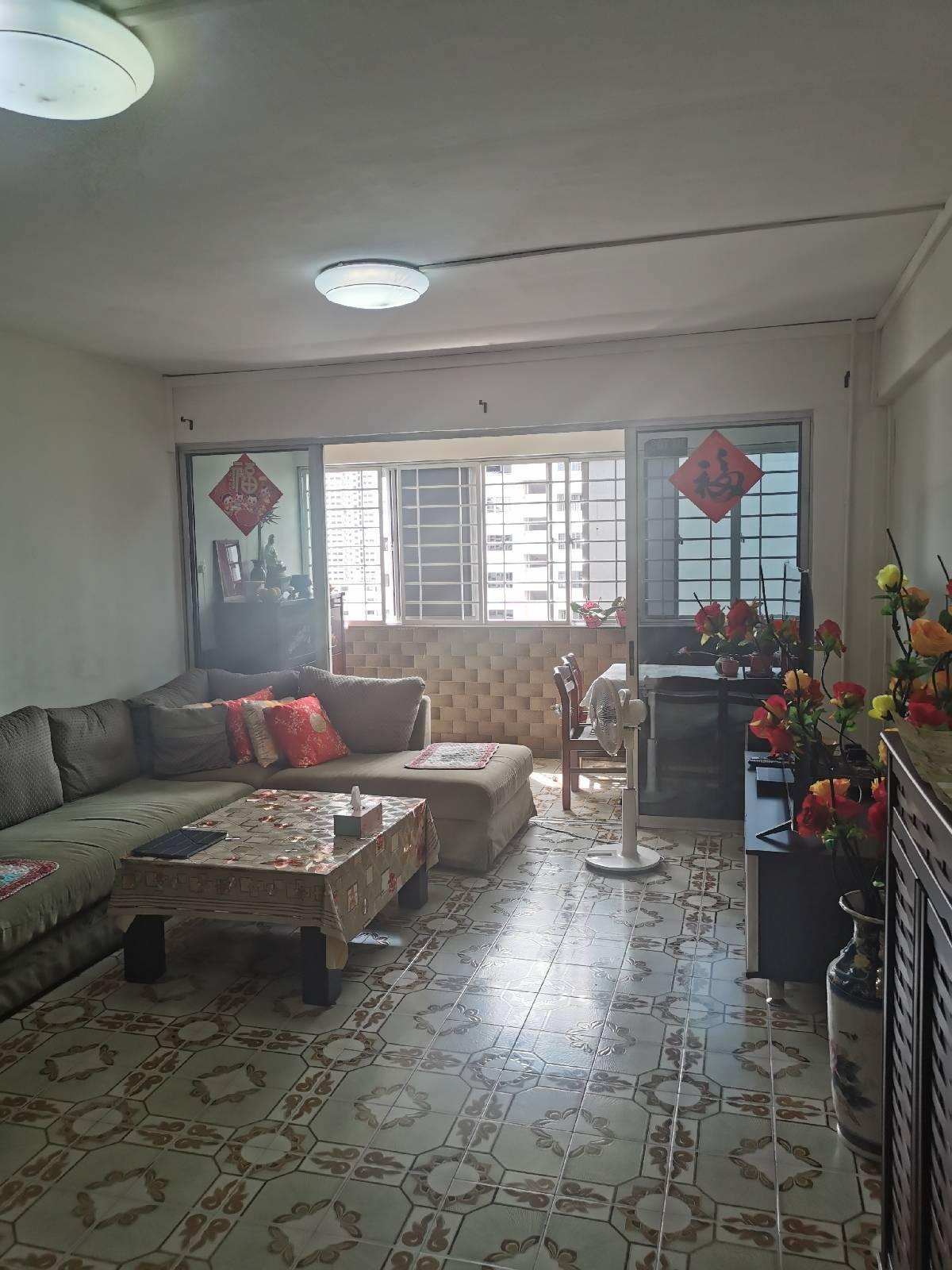 HDB Apartment for Sale, 431 Ang Mo Kio Avenue 10 HDB Apartment For Sale, $928,000, 3 Bed 2 Bath 1,281 sqft $724.00 psf, SGD 928,000 | 99-year Leasehold