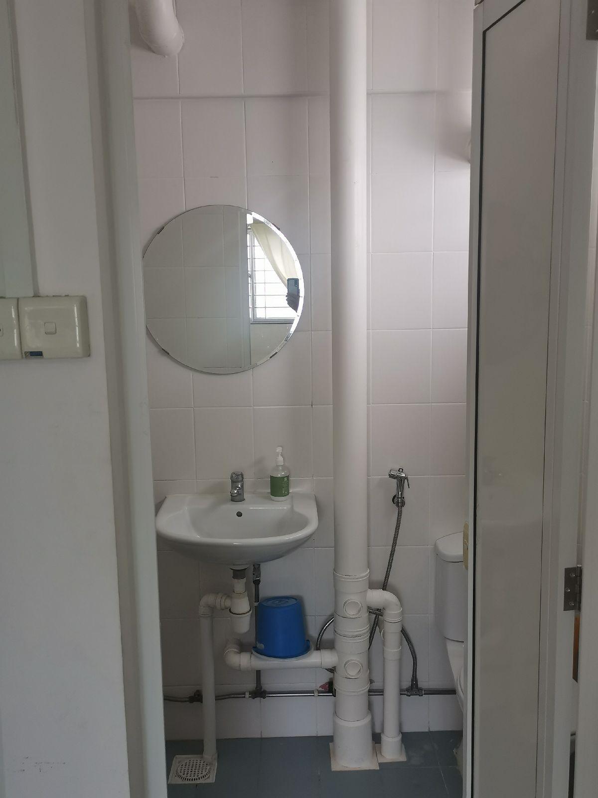HDB Apartment for Sale, 431 Ang Mo Kio Avenue 10 HDB Apartment For Sale, $928,000, 3 Bed 2 Bath 1,281 sqft $724.00 psf, SGD 928,000 | 99-year Leasehold