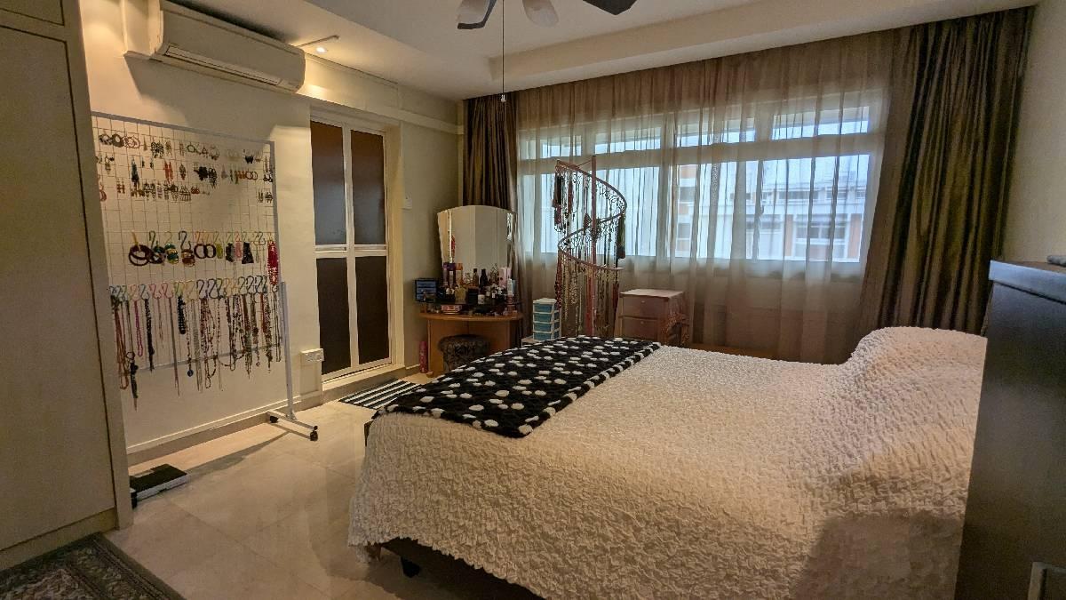 HDB Apartment for Sale, 645 Pasir Ris Drive 10 HDB Apartment For Sale, $988,000, 3 Bed 2 Bath 1,615 sqft $612.00 psf, SGD 988,000 | 99-year Leasehold