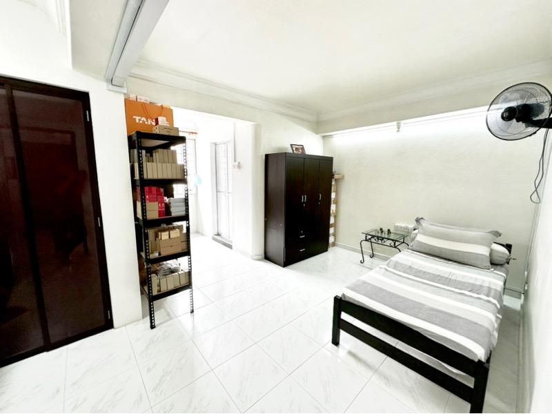 HDB Apartment for Sale, 251 Bishan Street 22 HDB Apartment For Sale, $1,280,000, 4 Bed 2 Bath 1,302 sqft $983.00 psf, SGD 1,280,000 | 99-year Leasehold