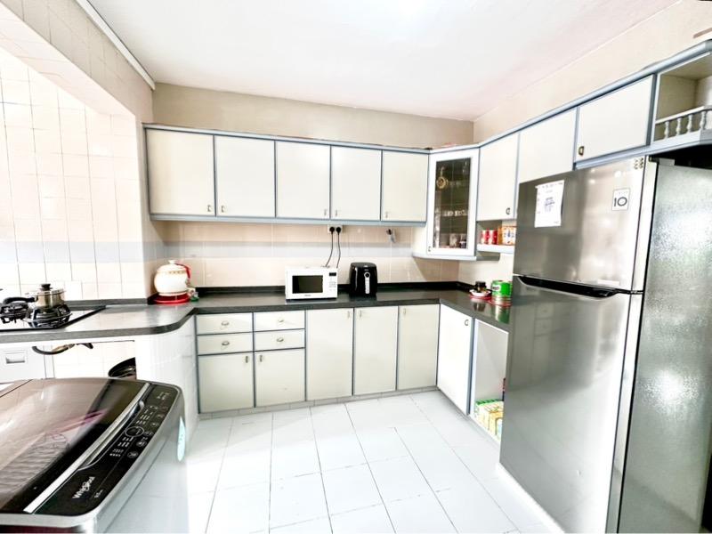HDB Apartment for Sale, 251 Bishan Street 22 HDB Apartment For Sale, $1,280,000, 4 Bed 2 Bath 1,302 sqft $983.00 psf, SGD 1,280,000 | 99-year Leasehold