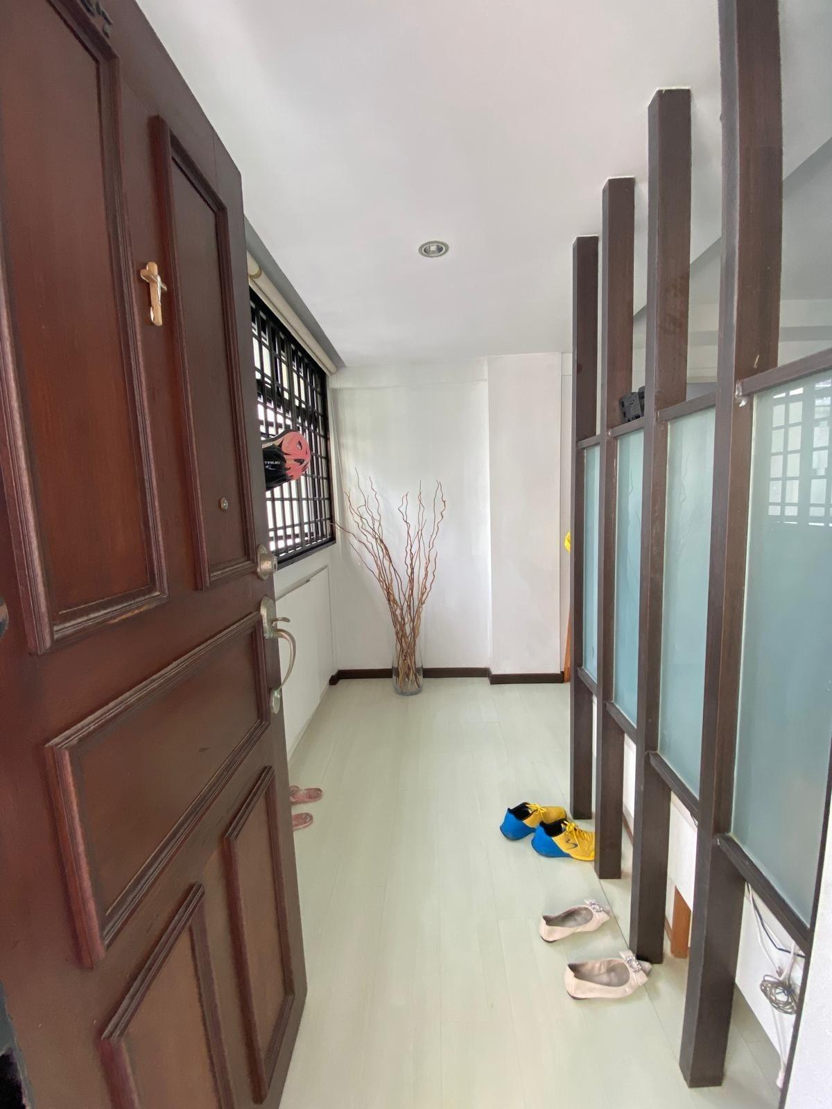 HDB Apartment for Sale, 78 Indus Road HDB Apartment For Sale, $530,000, 2 Bed 1 Bath 818 sqft $648.00 psf, SGD 530,000 | 99-year Leasehold