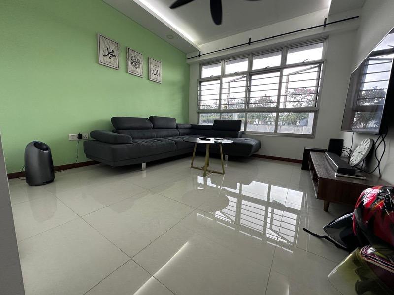 Prop-GPT: HDB Apartment: D19 Punggol 220A Sumang Lane