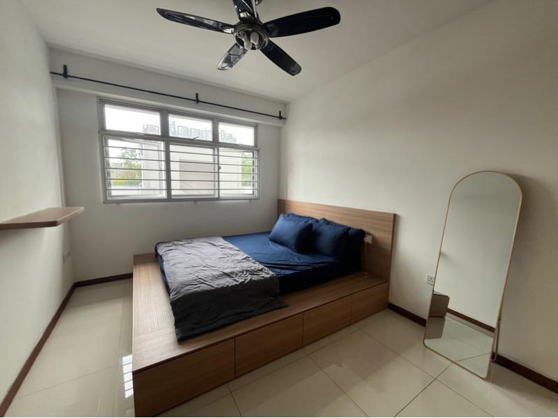 HDB Apartment for Sale, 220A Sumang Lane HDB Apartment For Sale, $680,000, 3 Bed 2 Bath 1,001 sqft $679.00 psf, SGD 680,000 | 99-year Leasehold