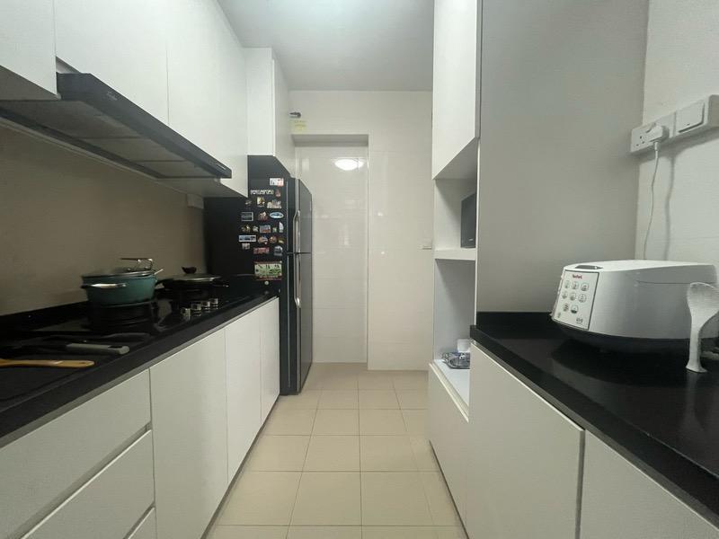 HDB Apartment for Sale, 220A Sumang Lane HDB Apartment For Sale, $680,000, 3 Bed 2 Bath 1,001 sqft $679.00 psf, SGD 680,000 | 99-year Leasehold
