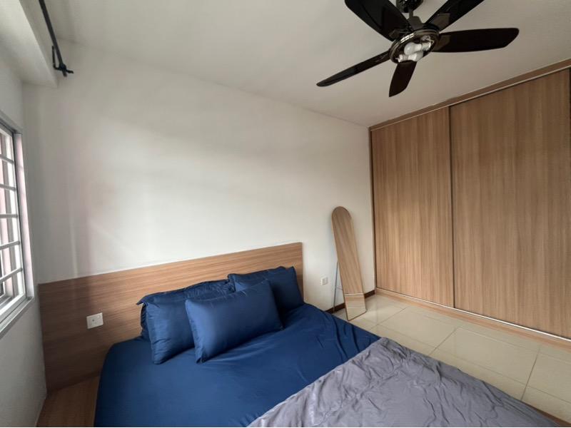 HDB Apartment for Sale, 220A Sumang Lane HDB Apartment For Sale, $680,000, 3 Bed 2 Bath 1,001 sqft $679.00 psf, SGD 680,000 | 99-year Leasehold