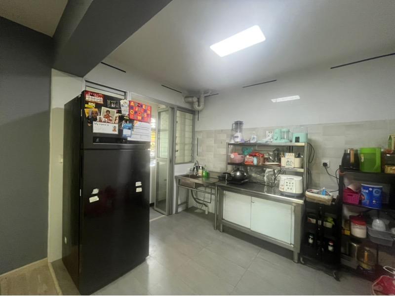 HDB Apartment for Sale, 355A Anchorvale Lane HDB Apartment For Sale, $620,000, 3 Bed 2 Bath 1,001 sqft $619.00 psf, SGD 620,000 | 99-year Leasehold