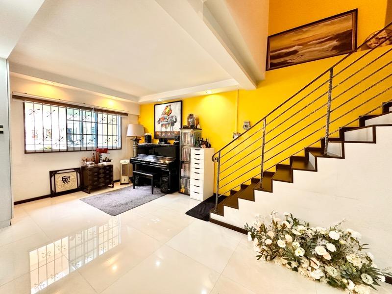 Prop-GPT: HDB Apartment: D12 Toa Payoh 237 Lorong 1 Toa Payoh