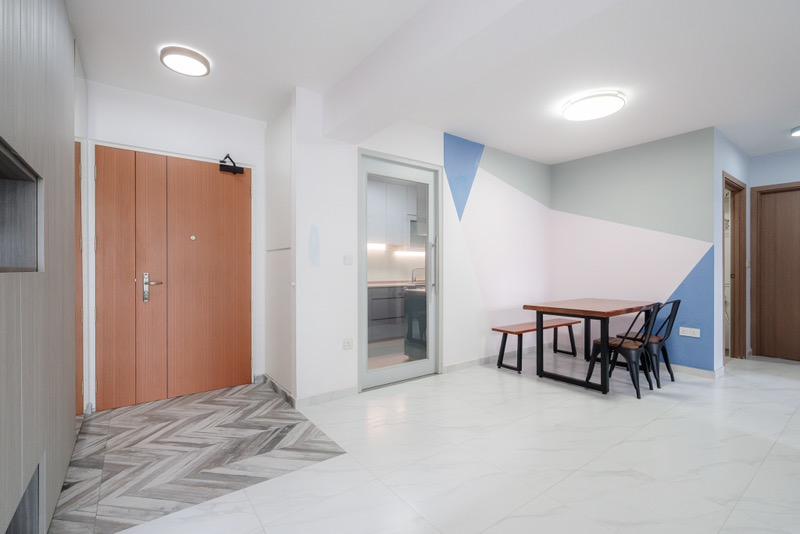 HDB Apartment for Sale, 102A Canberra Street HDB Apartment For Sale, $650,000, 3 Bed 2 Bath 1,001 sqft $649.00 psf, SGD 650,000 | 99-year Leasehold