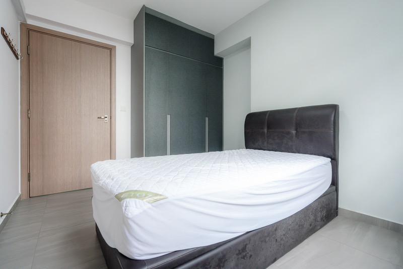 HDB Apartment for Sale, 102A Canberra Street HDB Apartment For Sale, $650,000, 3 Bed 2 Bath 1,001 sqft $649.00 psf, SGD 650,000 | 99-year Leasehold