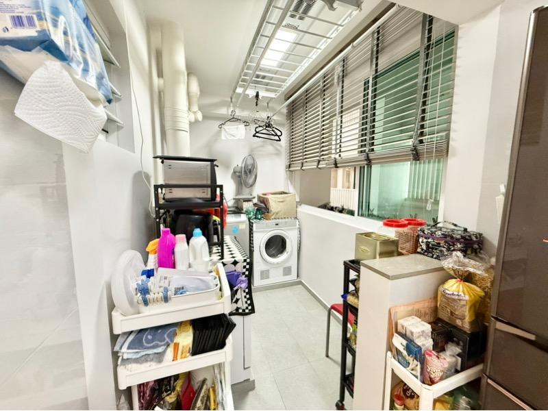 HDB Apartment for Sale, 43A Margaret Drive HDB Apartment For Sale, $1,350,000, 3 Bed 2 Bath 947 sqft $1,426.00 psf, SGD 1,350,000