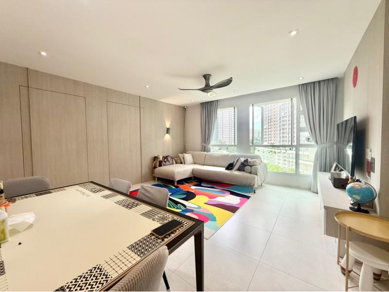 HDB Apartment for Sale, 43A Margaret Drive HDB Apartment For Sale, $1,350,000, 3 Bed 2 Bath 947 sqft $1,426.00 psf, SGD 1,350,000