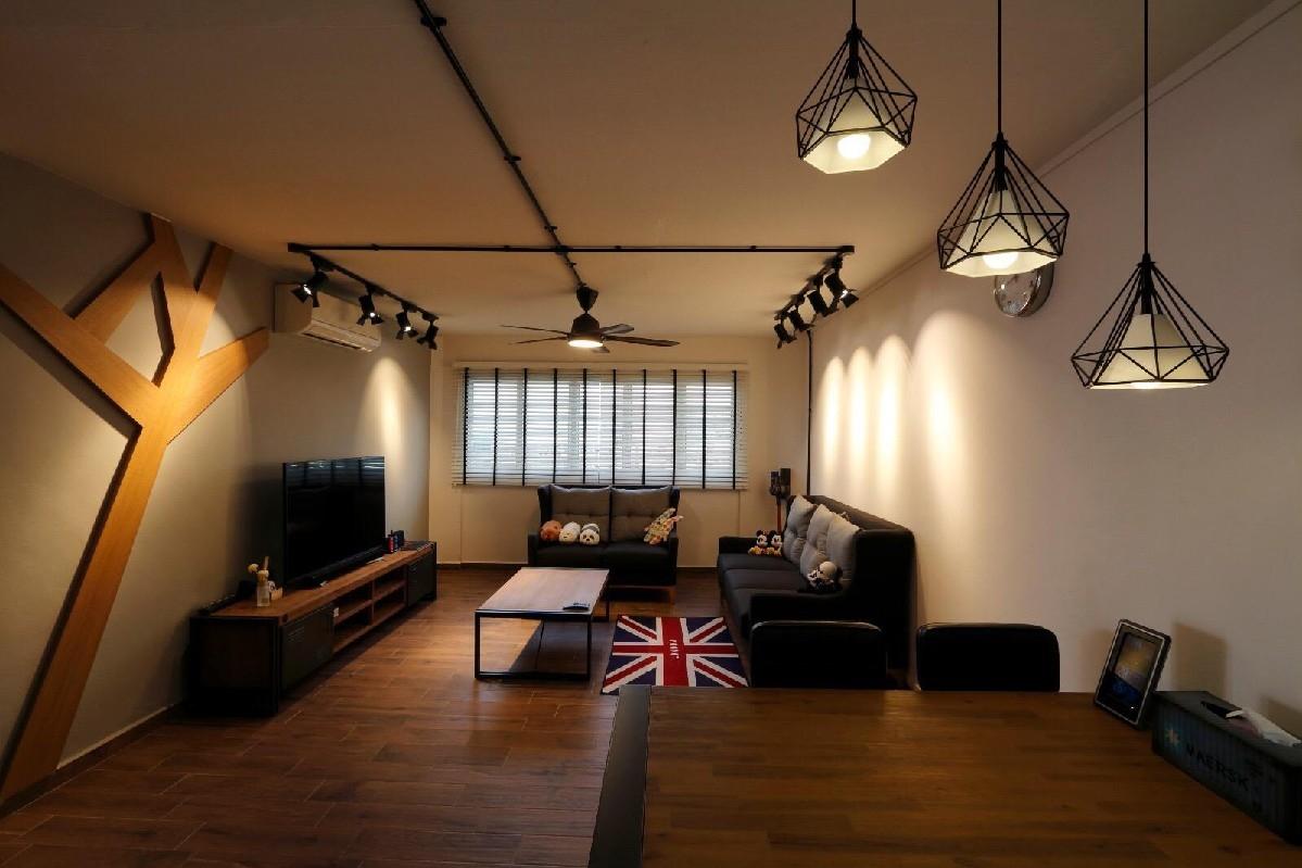 Prop-GPT: HDB Apartment: D22  213 Jurong East Street 21