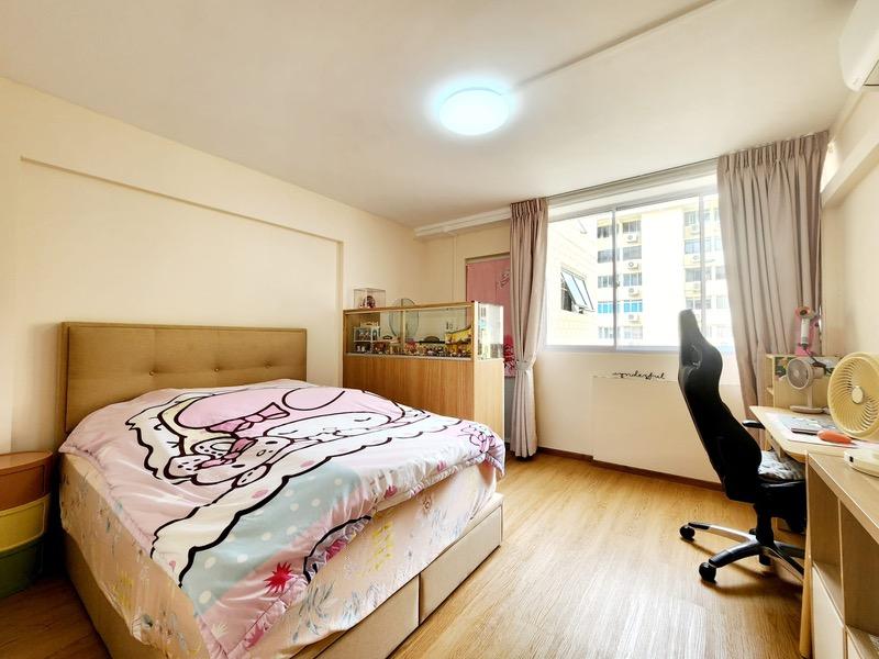 HDB Apartment for Sale: D18, 520154