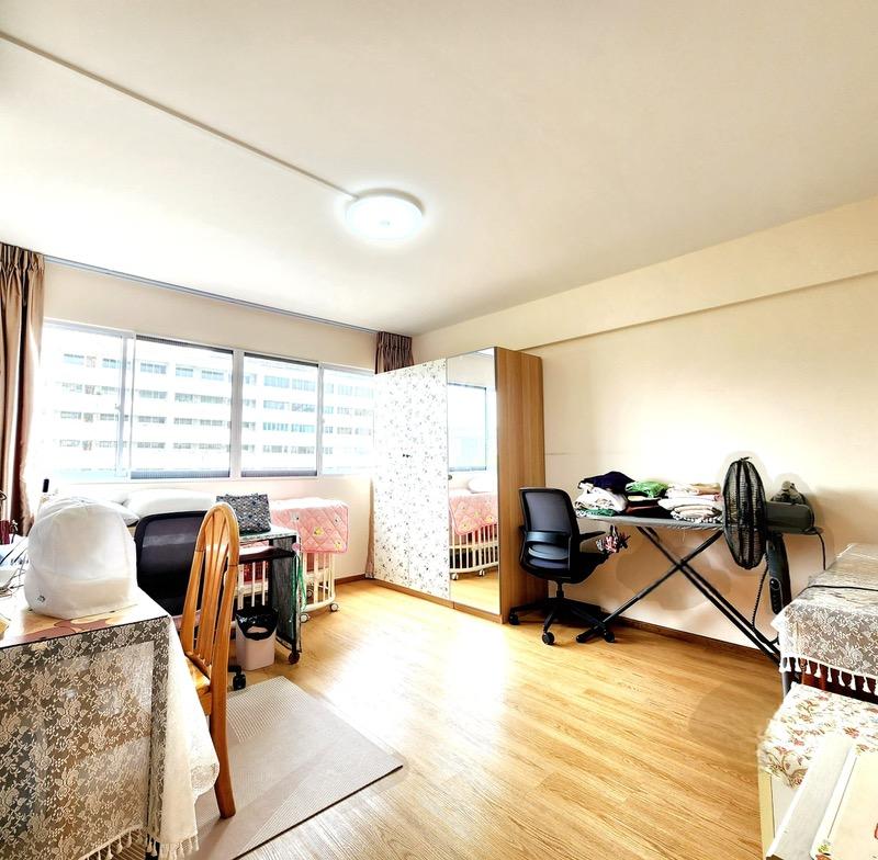 HDB Apartment for Sale: D18, 520154