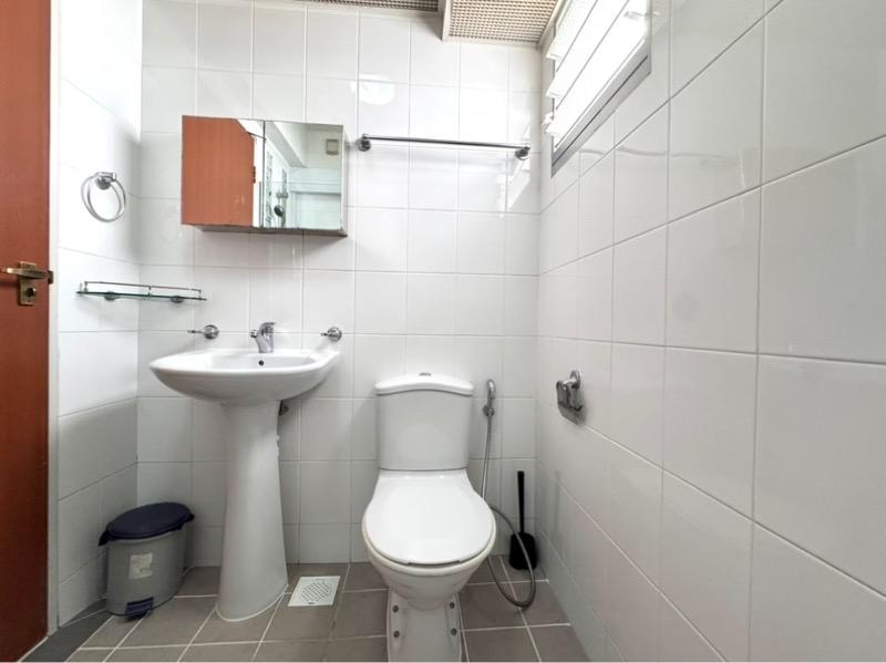 HDB Apartment for Sale, 209B Punggol Place HDB Apartment For Sale, $688,000, 3 Bed 2 Bath 990 sqft $695.00 psf, SGD 688,000 | 99-year Leasehold