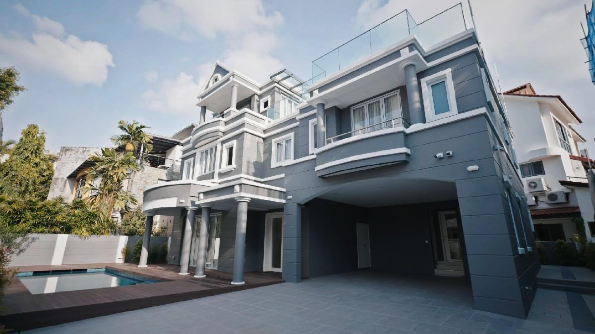 Prop-GPT: Detached: D15  Just TOP Telok Kurau Bungalow