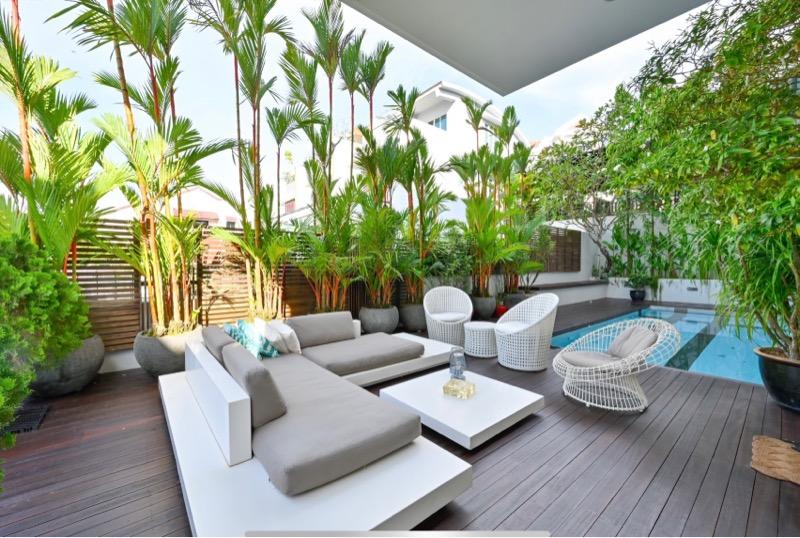 Prop-GPT: Detached: D10  Modern detached house in d10
