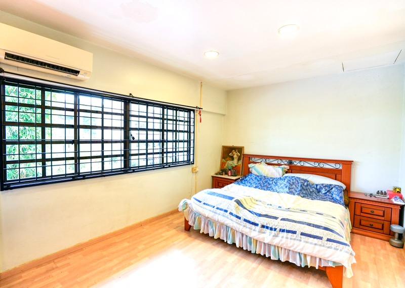 Semi-Detached for Sale, Jalan Asas Semi-Detached House For Sale, $1,199,000, 4 Bed 2 Bath 2,000 sqft $427.00 psf, SGD 1,199,000 | 99-year Leasehold