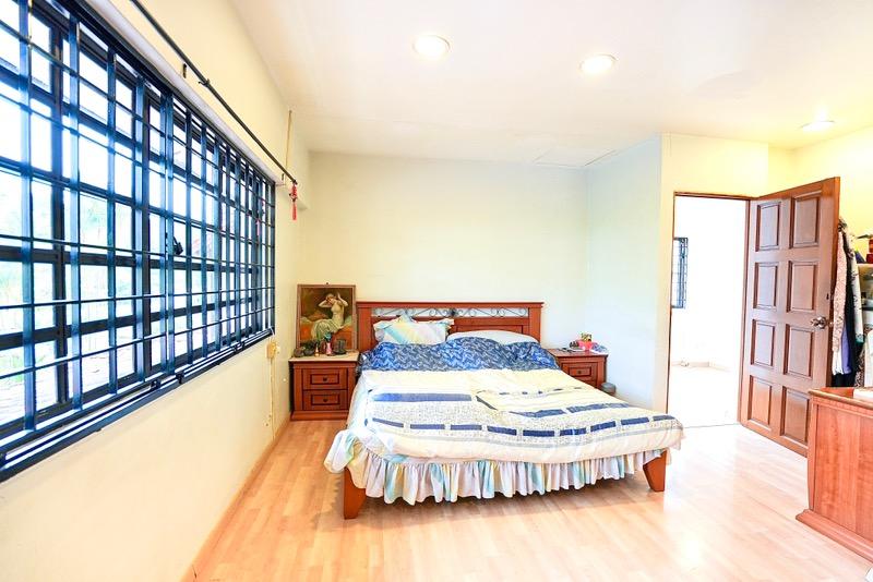 Semi-Detached for Sale, Jalan Asas Semi-Detached House For Sale, $1,199,000, 4 Bed 2 Bath 2,000 sqft $427.00 psf, SGD 1,199,000 | 99-year Leasehold