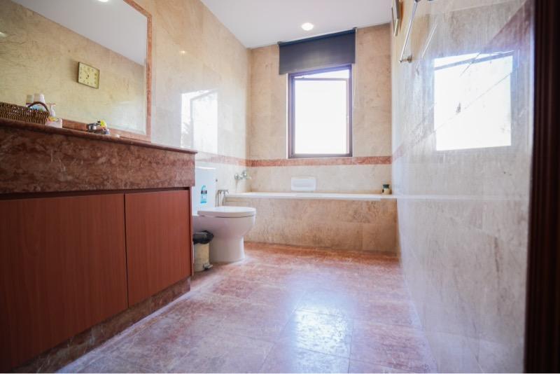 Corner Terrace for Sale, THE RIVERINA Corner Terrace For Sale, $2,800,000, 5 Bed 5 Bath 3,003 sqft $1,301.00 psf, SGD 2,800,000 | 99-year Leasehold