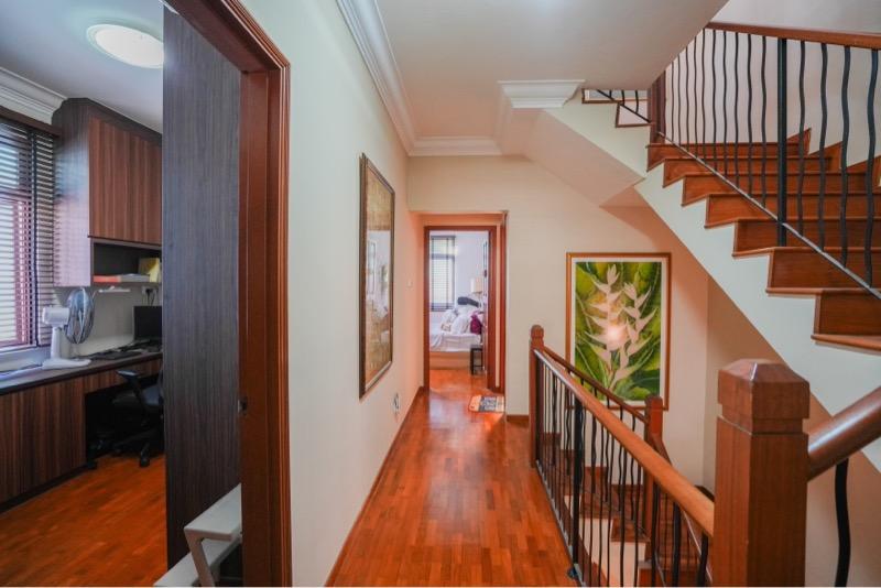 Corner Terrace for Sale, THE RIVERINA Corner Terrace For Sale, $2,800,000, 5 Bed 5 Bath 3,003 sqft $1,301.00 psf, SGD 2,800,000 | 99-year Leasehold