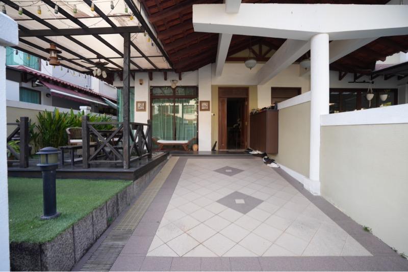 Corner Terrace for Sale, THE RIVERINA Corner Terrace For Sale, $2,800,000, 5 Bed 5 Bath 3,003 sqft $1,301.00 psf, SGD 2,800,000 | 99-year Leasehold