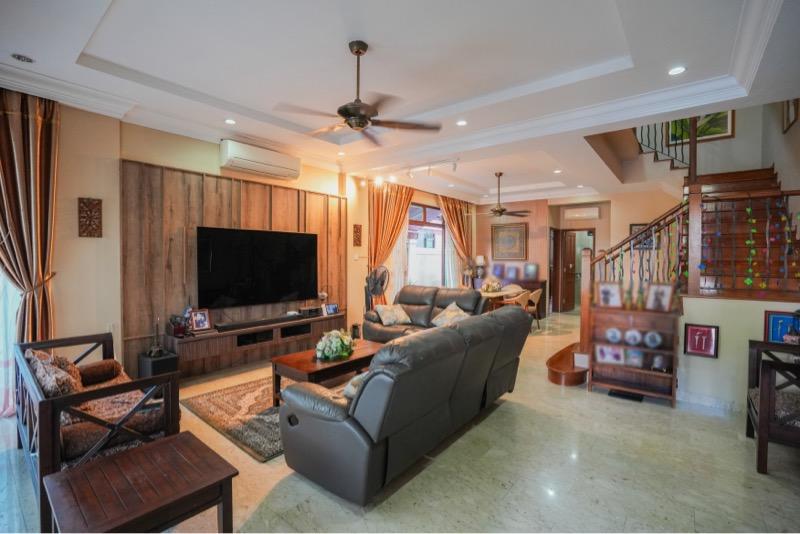 Corner Terrace for Sale, THE RIVERINA Corner Terrace For Sale, $2,800,000, 5 Bed 5 Bath 3,003 sqft $1,301.00 psf, SGD 2,800,000 | 99-year Leasehold