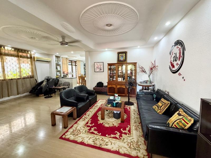 Terrace for Sale, SENNETT ESTATE Terraced House For Sale, $5,680,000, 4 Bed 3 Bath 2,400 sqft $1,935.00 psf, SGD 5,680,000