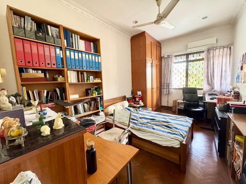Terrace for Sale, SENNETT ESTATE Terraced House For Sale, $5,680,000, 4 Bed 3 Bath 2,400 sqft $1,935.00 psf, SGD 5,680,000