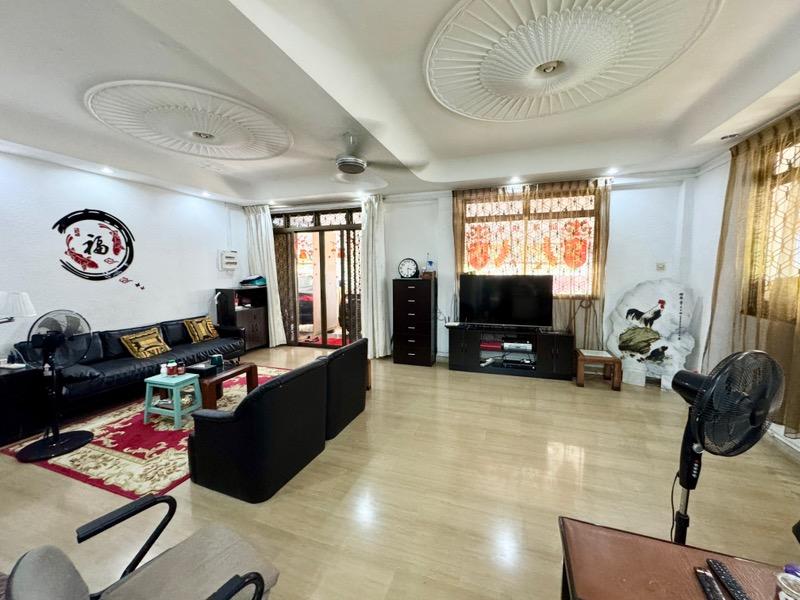 Terrace for Sale, SENNETT ESTATE Terraced House For Sale, $5,680,000, 4 Bed 3 Bath 2,400 sqft $1,935.00 psf, SGD 5,680,000