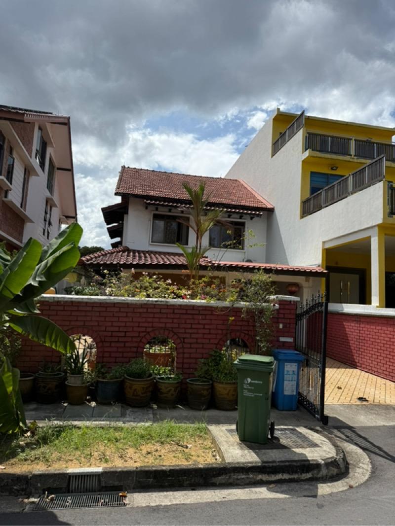 Terrace for Sale, SENNETT ESTATE Terraced House For Sale, $5,680,000, 4 Bed 3 Bath 2,400 sqft $1,935.00 psf, SGD 5,680,000