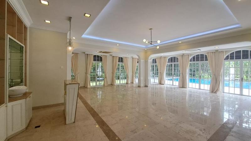Bungalow - Good Class for Sale, Gallop park Good Class Bungalow For Sale, $32,000,000, 5 Bed 6 Bath 6,000 sqft $2,133.00 psf, SGD 32,000,000 | Freehold