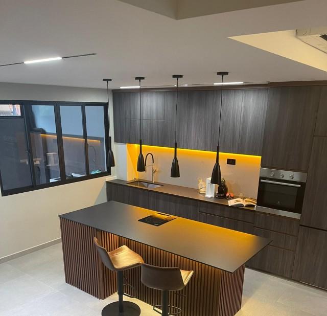 Terrace for Sale, Saraca Villas Terraced House For Sale, $3,380,000, 5 Bed 4 Bath 3,300 sqft $1,760.00 psf, SGD 3,380,000 | 99-year Leasehold