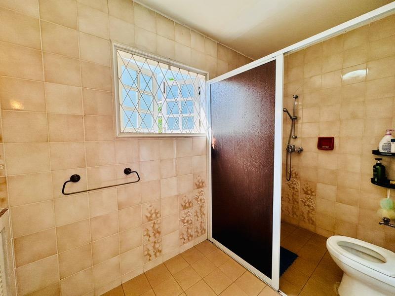 Terrace for Sale, EAST VIEW GARDEN Terraced House For Sale, $4,500,000, 4 Bed 3 Bath 2,600 sqft $1,425.00 psf, SGD 4,500,000