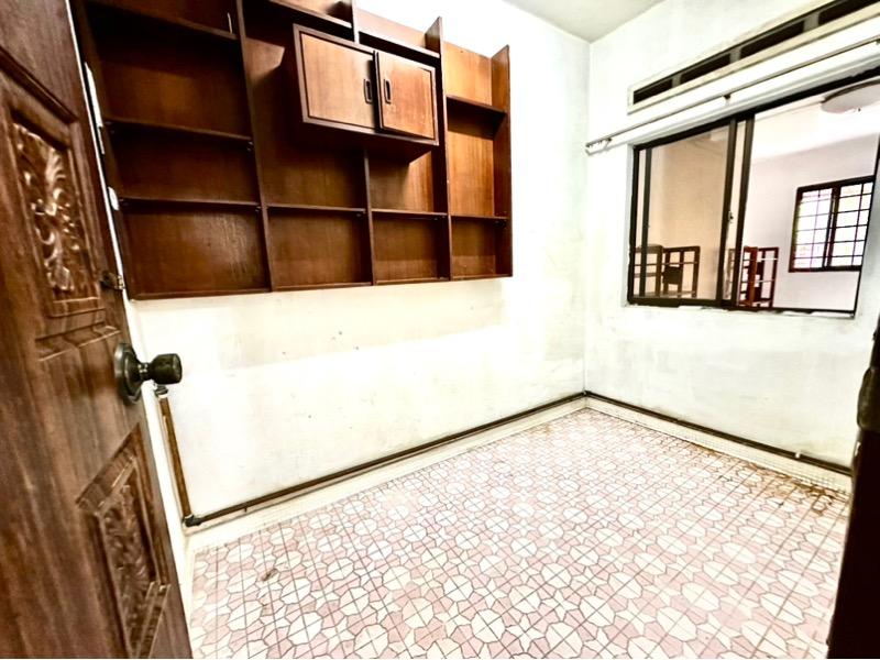 Terrace for Sale, TEACHER'S HOUSING ESTATE Terraced House For Sale, $3,800,000, 4 Bed 2 Bath 2,200 sqft $2,087.00 psf, SGD 3,800,000