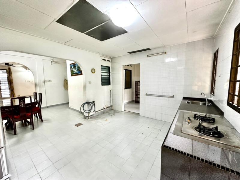 Terrace for Sale, TEACHER'S HOUSING ESTATE Terraced House For Sale, $3,800,000, 4 Bed 2 Bath 2,200 sqft $2,087.00 psf, SGD 3,800,000