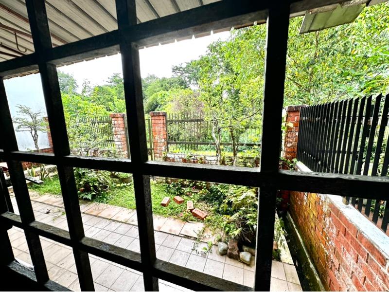 Terrace for Sale, TEACHER'S HOUSING ESTATE Terraced House For Sale, $3,800,000, 4 Bed 2 Bath 2,200 sqft $2,087.00 psf, SGD 3,800,000